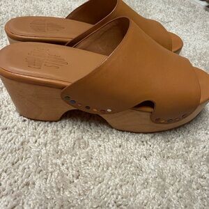 Charlotte Stone Tan Leather Mules